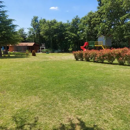 Guest House Flora Pazin Exterior photo