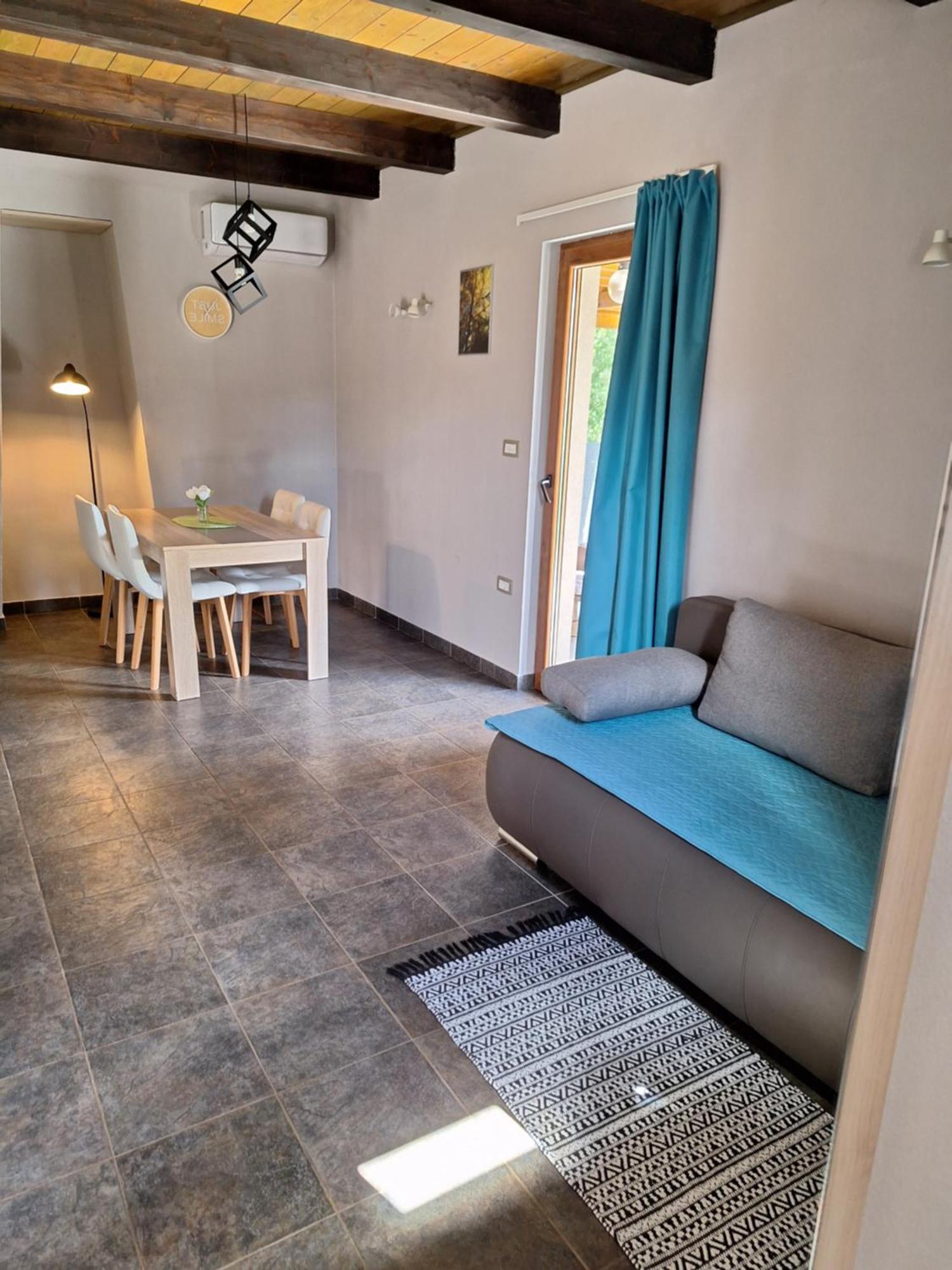 Guest house Flora 4*