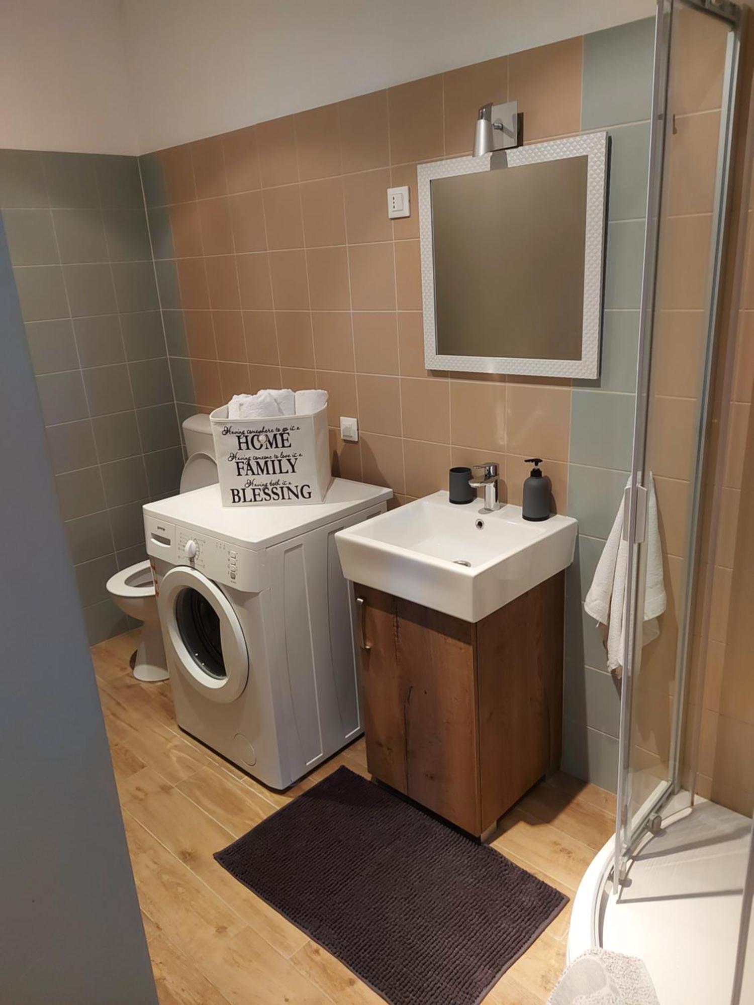Flora Guest house 4*
