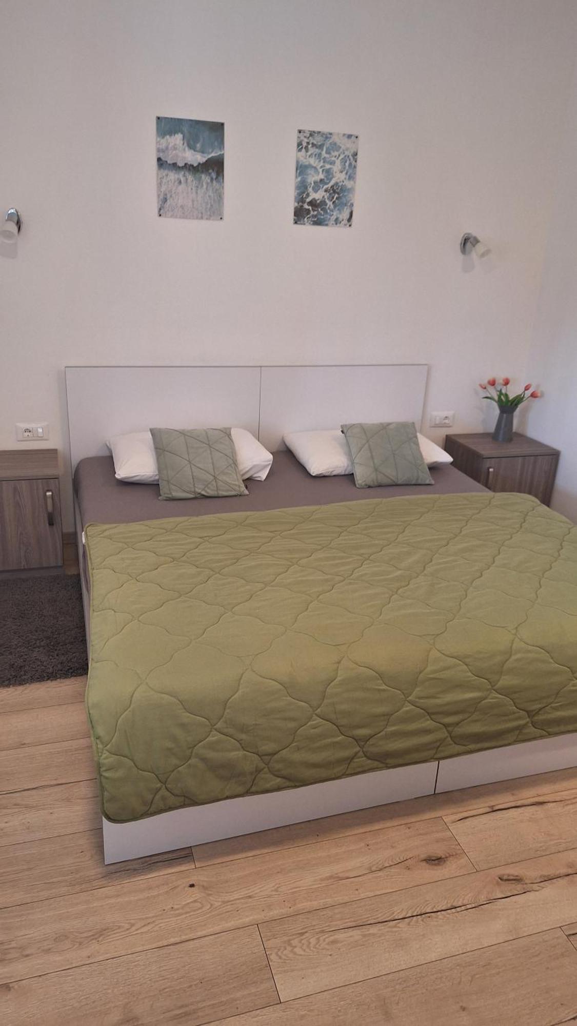 Flora Guest house 4*