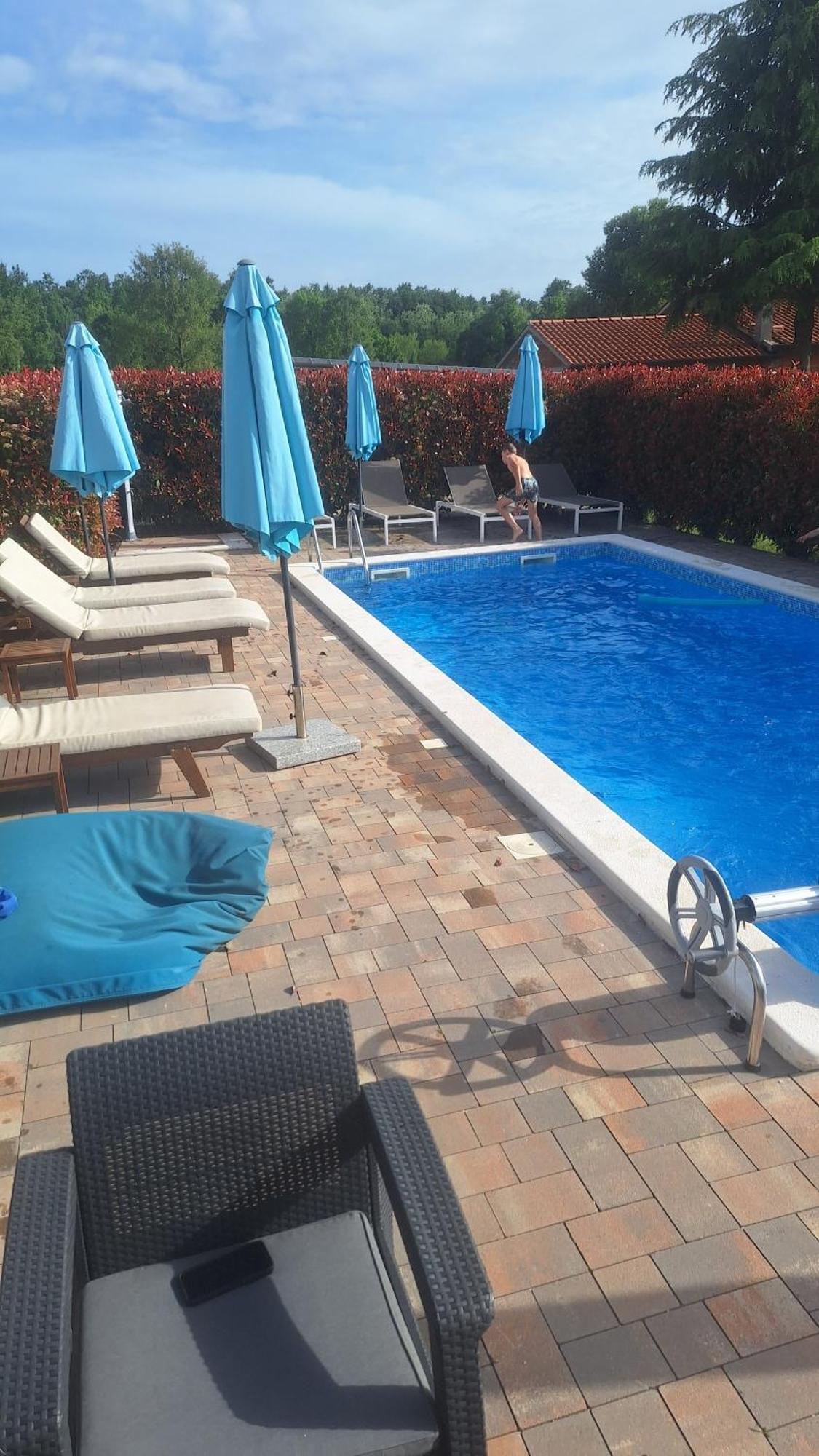 Guest house Flora Pazin